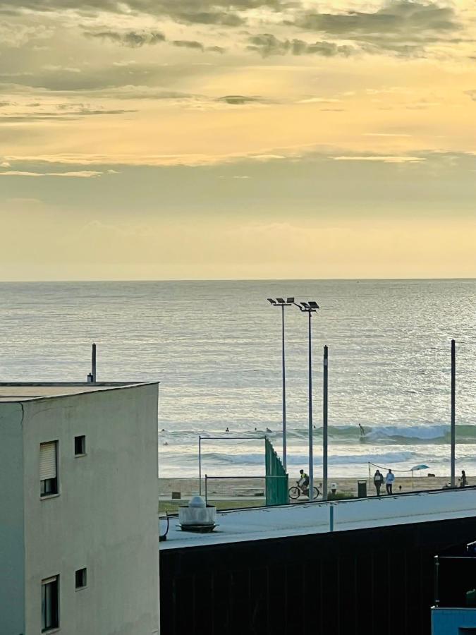 Ferienwohnung Capitao Ribeiro Surf House Costa da Caparica Exterior foto